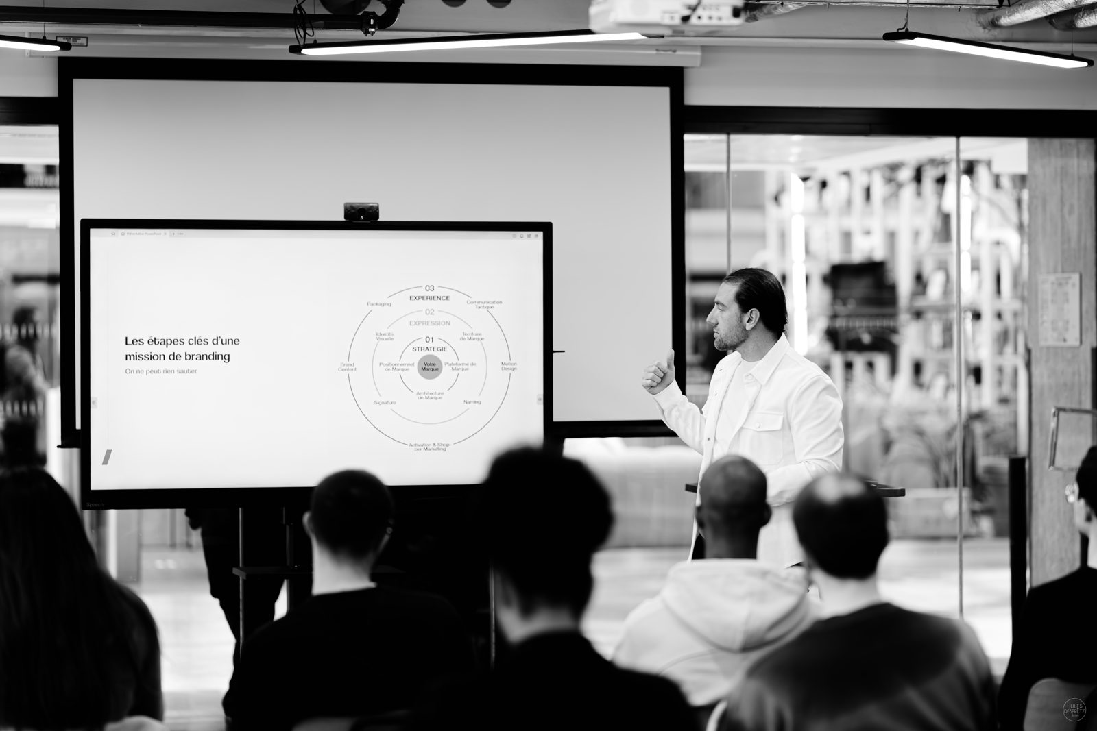 Conférence sur les étapes clés d'une mission de branding touristique animée par Travel-Insight