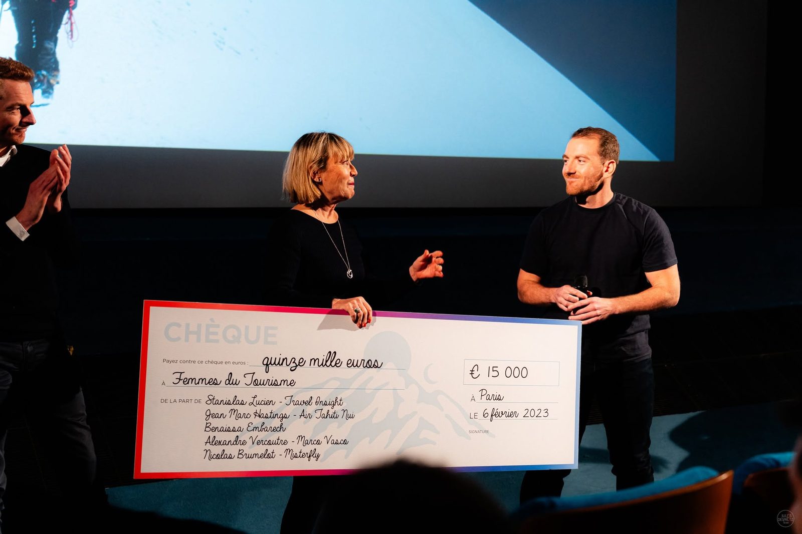 Remise du chèque de 15 000 € à l'association Les Femmes du Tourisme