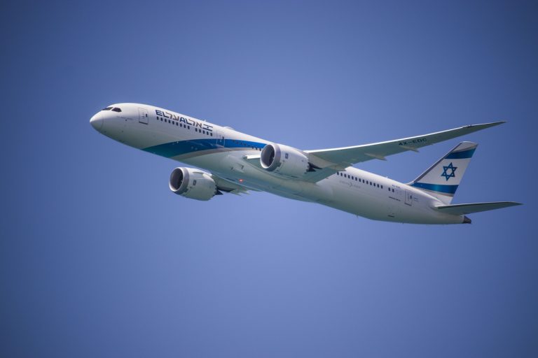 Raising the profile of an EL AL airline